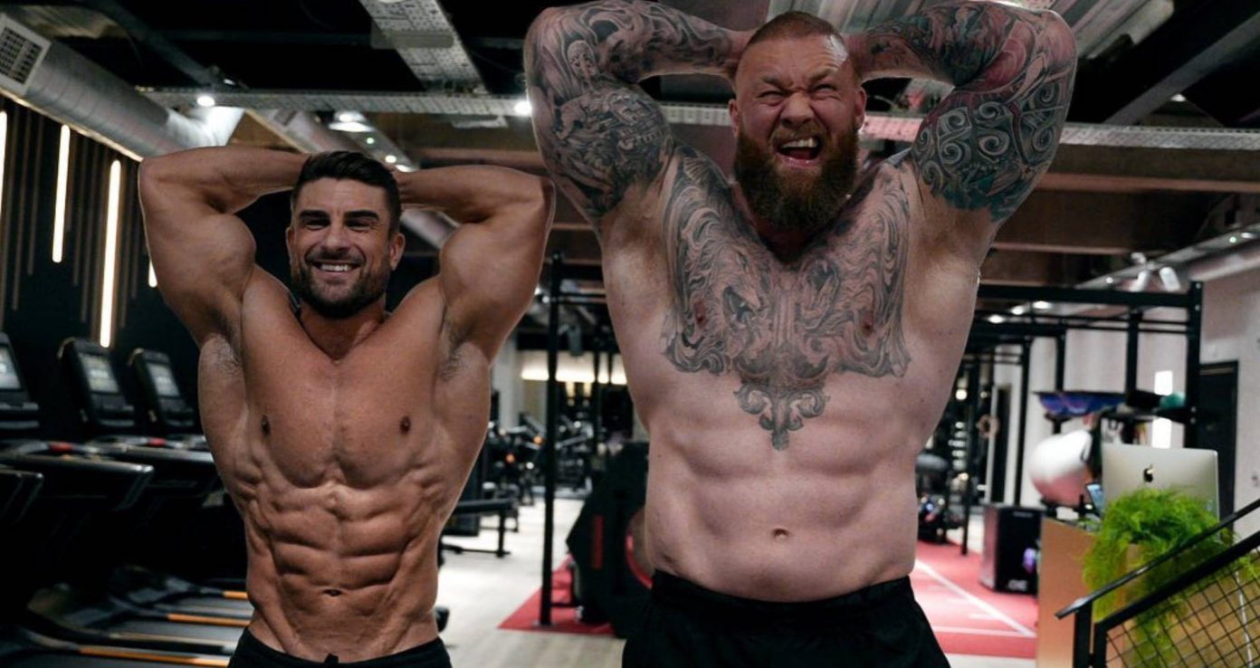 Strongman Hafthor Bj Rnsson And Ryan Terry Team Up For An Epic Chest