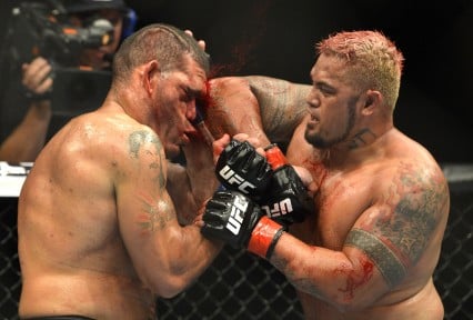 mark hunt -foot