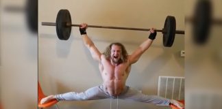 Flexible Bodybuilder Generation Iron