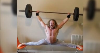 Flexible Bodybuilder Generation Iron