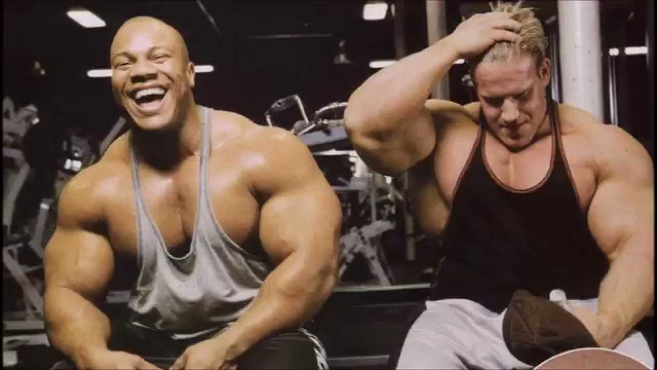 WATCH Joe Rogan Talks Sh*t About Bodybuilders With Guest