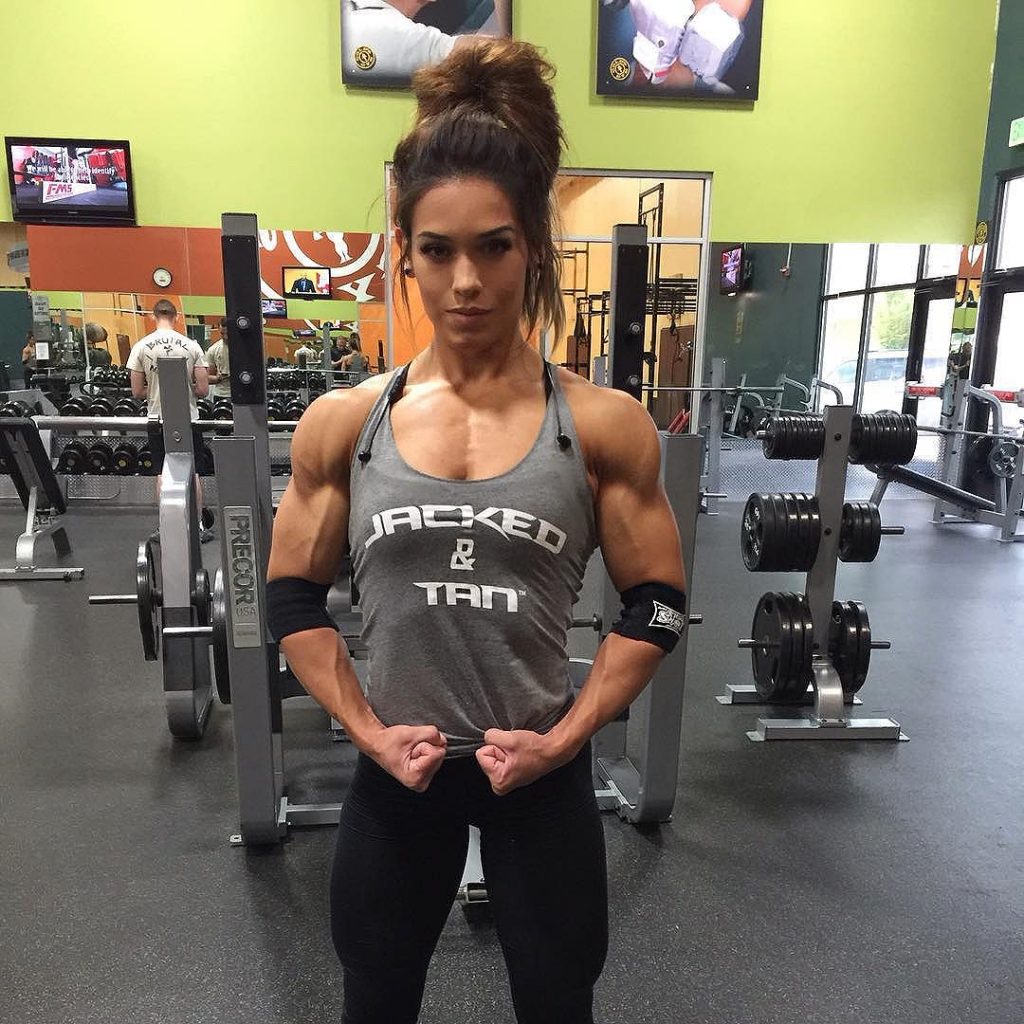 Profile Cassandra Martin Is The Real Wonder Woman Generation Iron Fitness And Bodybuilding Network