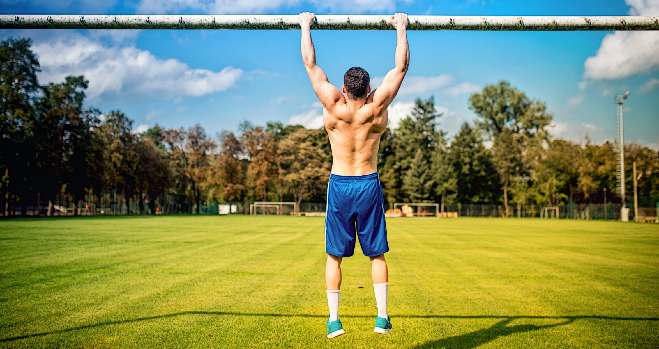 Build A Strong Back With These 8 Bodyweight Exercises