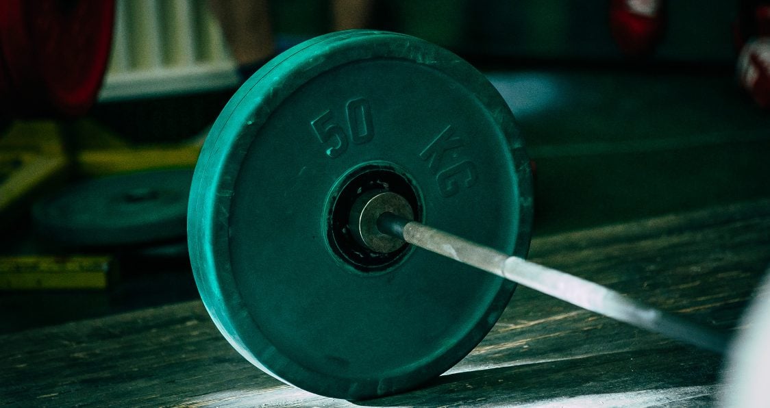 floor press vs. bench press