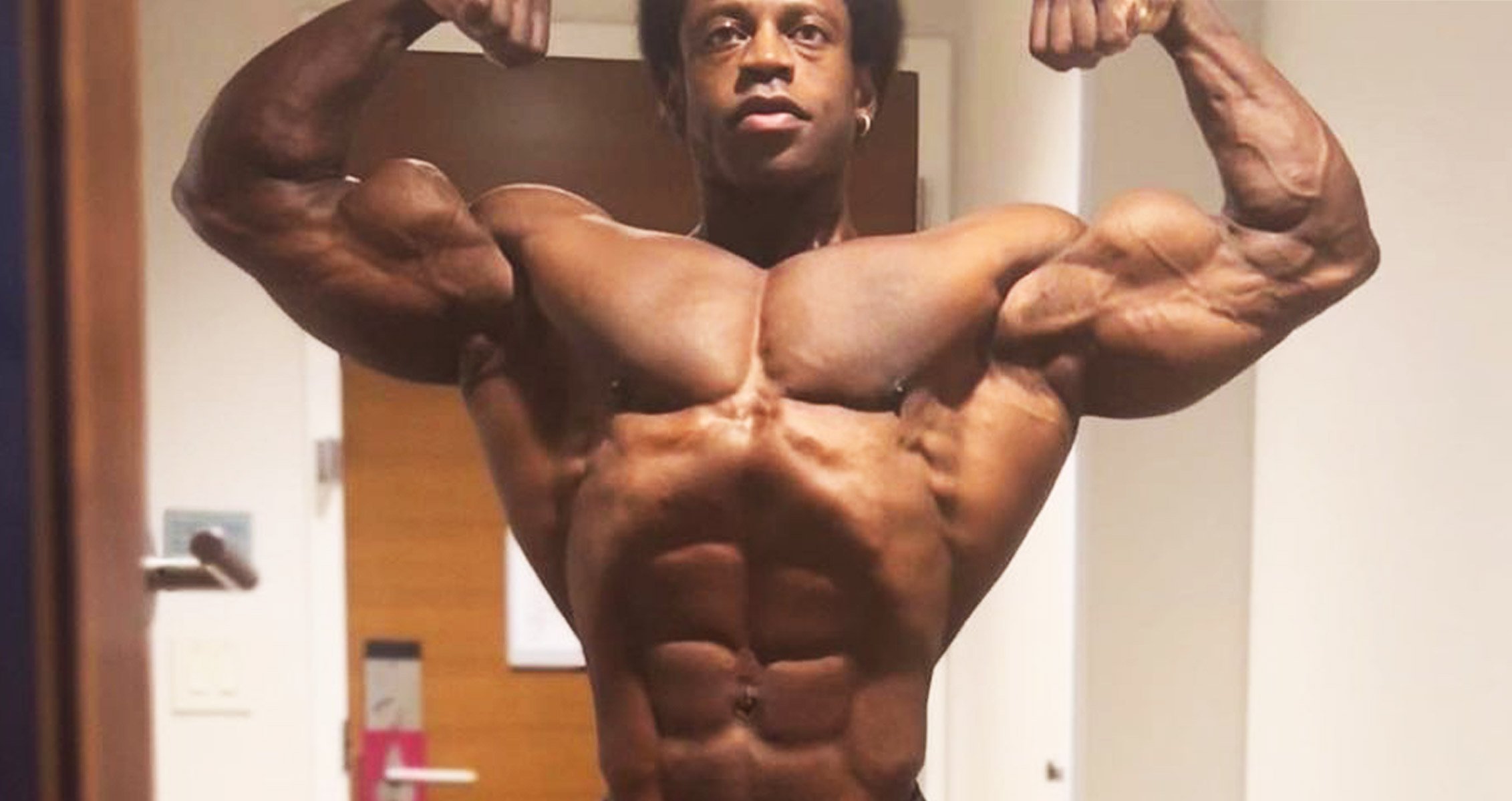 Bodybuilder Breon Ansley Annihilates His Back and Chest with the