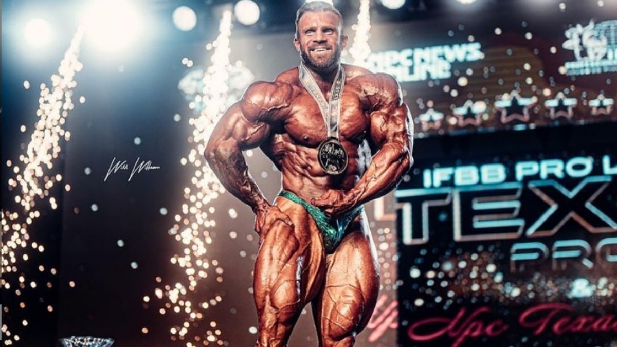 Bodybuilder Chris Bumstead Slays Leg Workout in Prep for 2022 Olympia