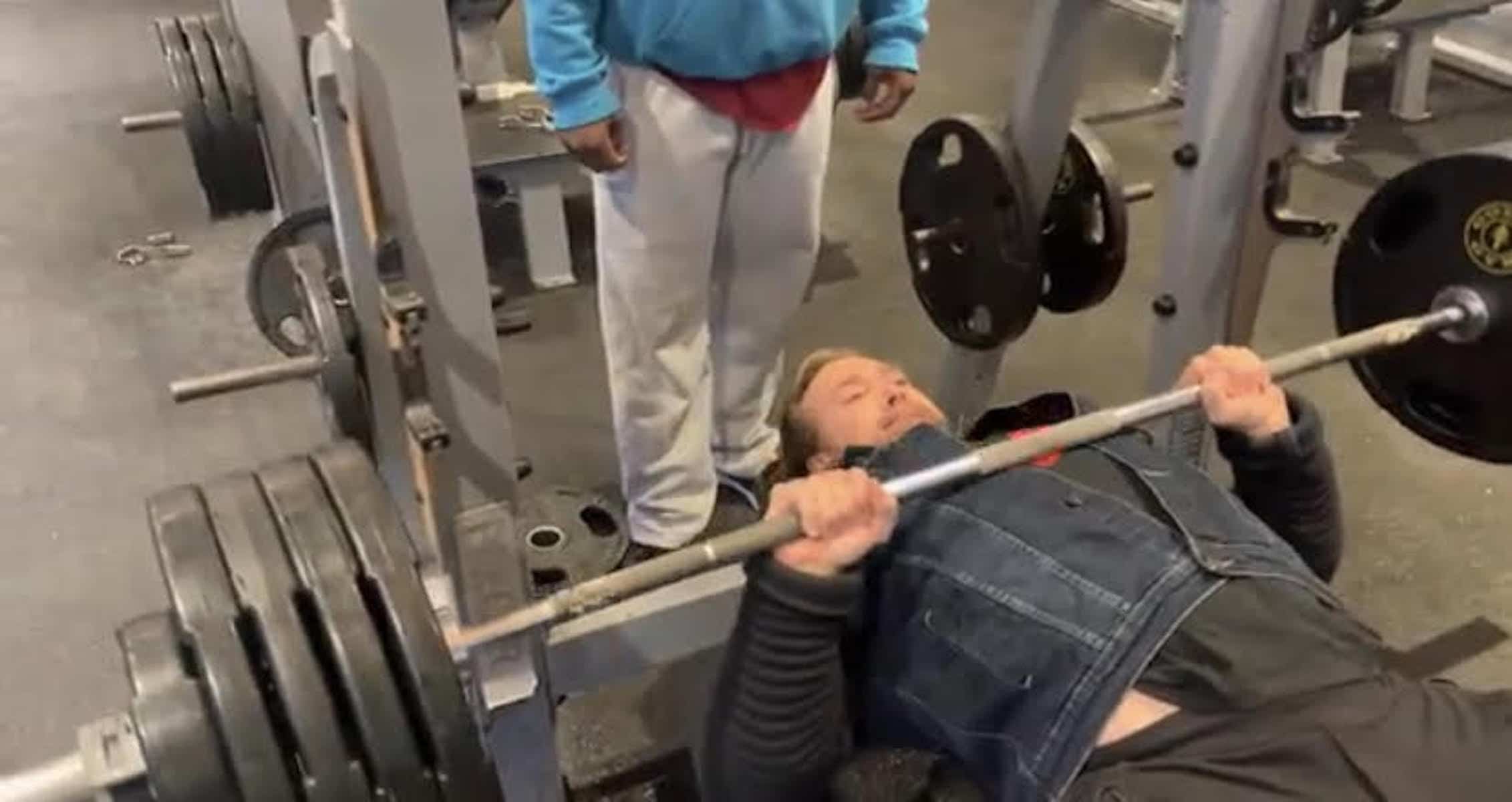 How Do You Train Arms? Mike O'Hearn Close-Grip Benches 385 Pounds