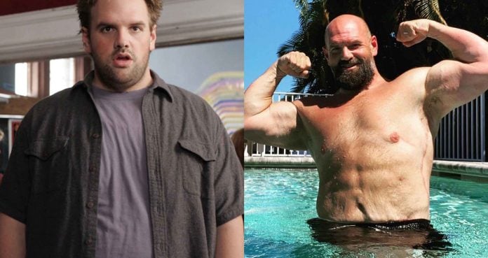 Ethan Suplee Abs