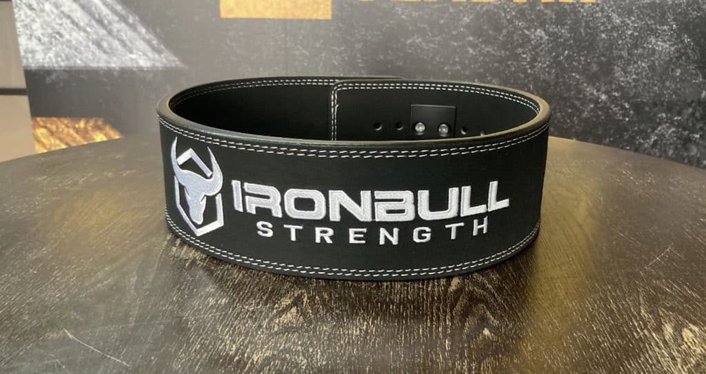 lever vs prong weightlifting belt