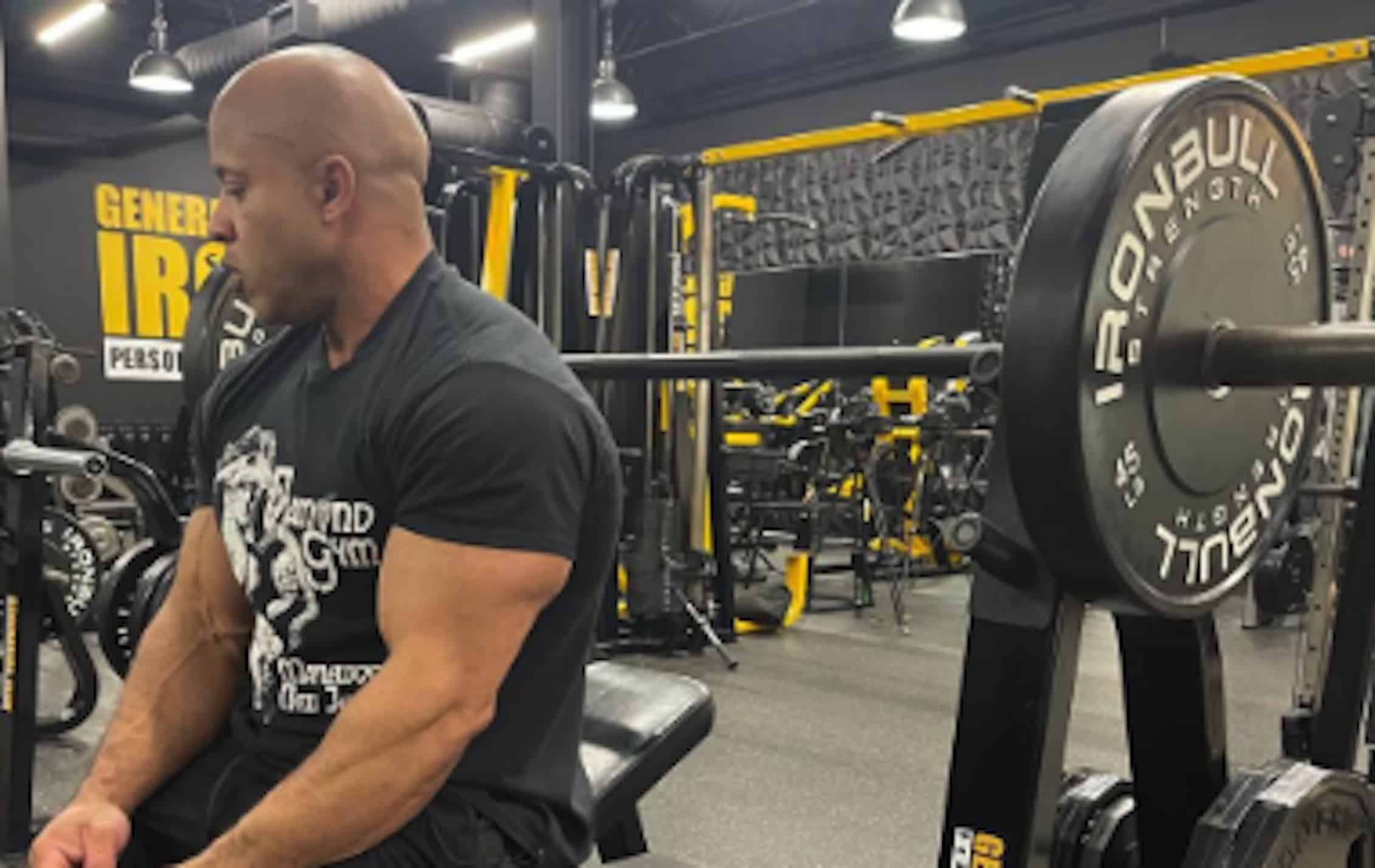 victor martinez using the barbell