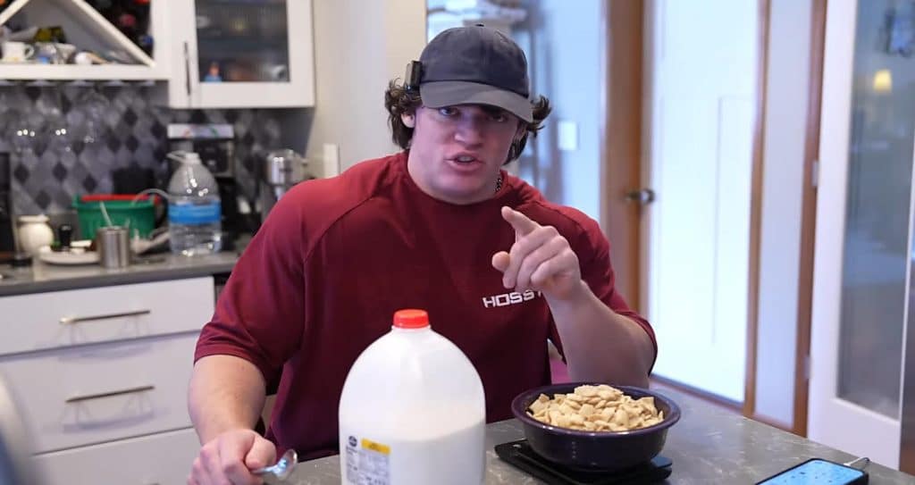 Sam Sulek shared his 4,887 calorie day of eating during his winter bulk.