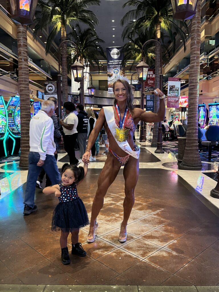 Natural bodybuilder Riane Hughes With Daughter