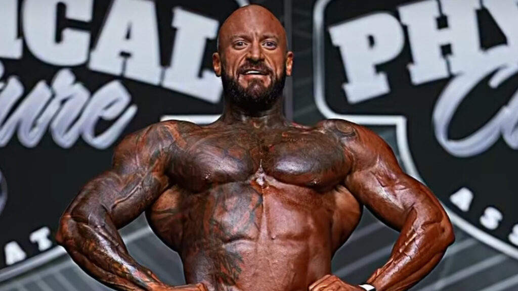 Bodybuilder Dies After Collapsing on Stage